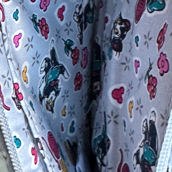 VERA BRADLEY DISNEY RFID DOUBLE ZIP ID CASE IN PLAYFUL FIGARO:NWT FIGARO THE CAT - Picture 13 of 15